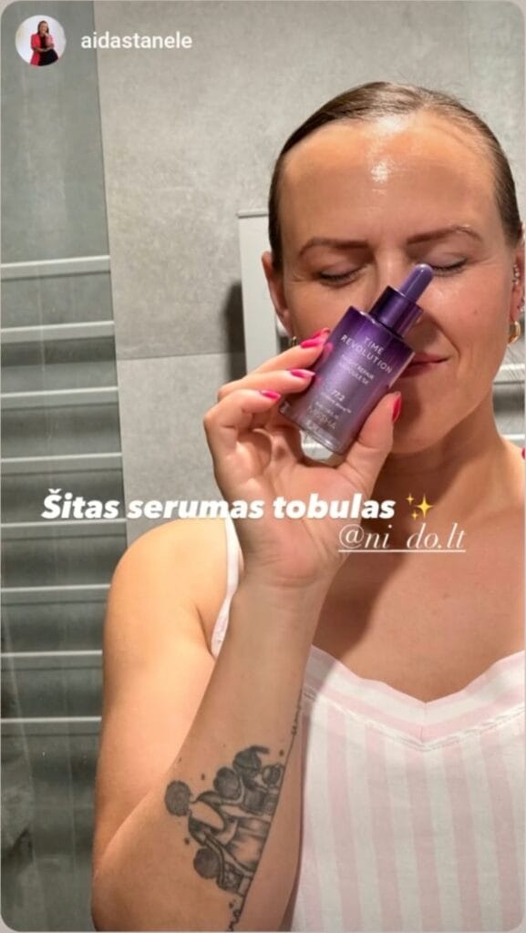 NI-DO klientė su MISSHA Time Revolution Night Repair ampule 5X